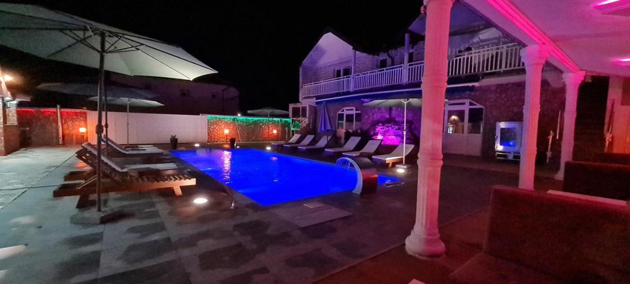 Motel Bella Ljesevo Exteriör bild